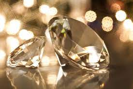 alt=Diamantes feitos de Nanocristais de Diamantes